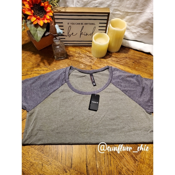 [NEW] Torrid Olive & Black Raglan Tee - Picture 12 of 15